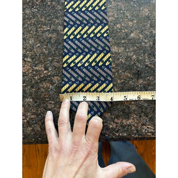 Vicky Davis Light Up Cigar Navy Blue 100% Silk Yellow Brown 4" Tie Neck - Picture 6 of 7